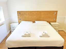 Gidea Park Hotel
