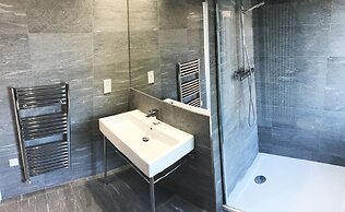 Gidea Park Hotel