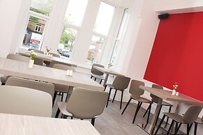 Gidea Park Hotel