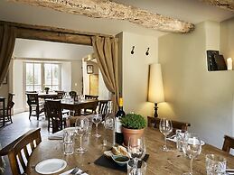 The Masons Arms