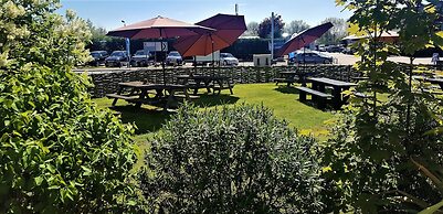 The White Horse Inn