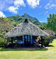Linareva Moorea Beach Resort