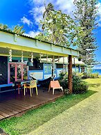Linareva Moorea Beach Resort