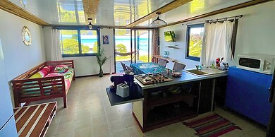 Linareva Moorea Beach Resort