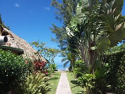 Linareva Moorea Beach Resort