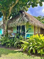 Linareva Moorea Beach Resort