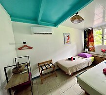 Linareva Moorea Beach Resort