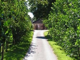 Blounts Court Farm