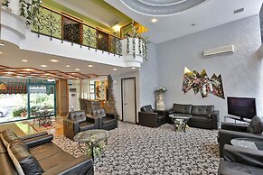 Sidonya Hotel