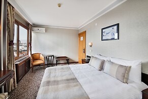 Sidonya Hotel