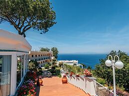 Hotel Villa Ireos