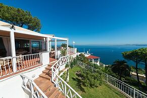 Hotel Villa Ireos