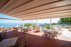 Hotel Villa Ireos