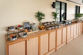 Ratana Hotel Chalong