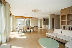 Ratana Hotel Chalong