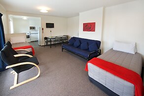 Ambassador Thermal Motel