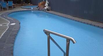 Ambassador Thermal Motel