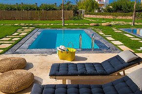SunVillage Boutique Hotel