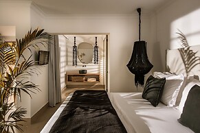 SunVillage Boutique Hotel