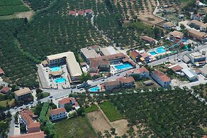 Paradise Apartments