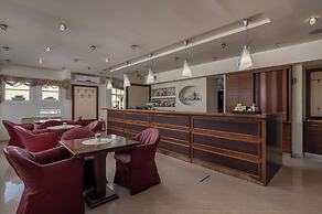 Filippos Hotel