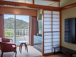 Okinawa Kariyushi Beach Resort Ocean Spa