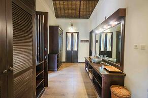 Amertha Bali Villas Beach Front Resort and Spa