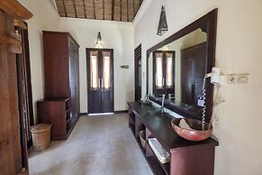Amertha Bali Villas Beach Front Resort and Spa