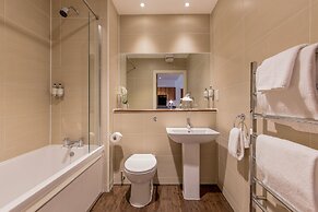 Stewart by Heeton Concept