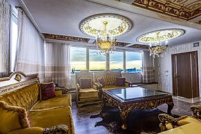 Marmaray Hotel
