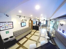 M Montreal - Hostel