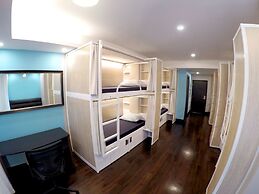M Montreal - Hostel