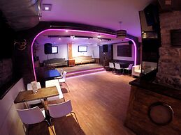 M Montreal - Hostel