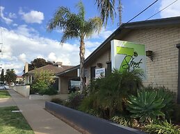 7th Street Motel