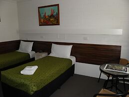 7th Street Motel