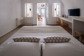 Kamares Apartments