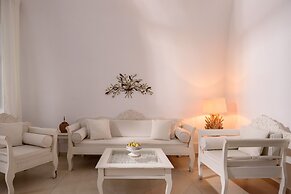 Kamares Apartments