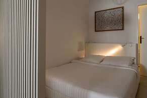 Kamares Apartments
