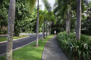 Oasis at Palm Cove