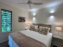 Oasis at Palm Cove