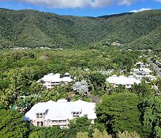 Oasis at Palm Cove
