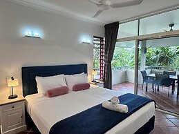 Oasis at Palm Cove