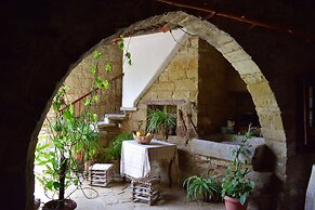 Vasilopoulos House