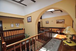GARNI - Barbakan Hotel
