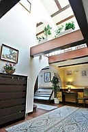 GARNI - Barbakan Hotel