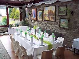 GARNI - Barbakan Hotel