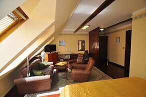 GARNI - Barbakan Hotel