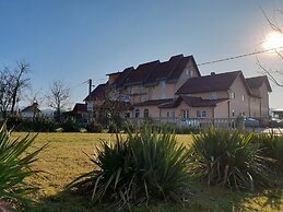 Hotel Mirni Kutak