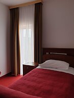 Hotel Mirni Kutak