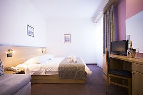 Hotel More